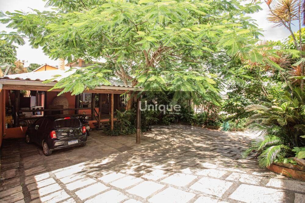 Casa, 7 quartos, 315 m² - Foto 1