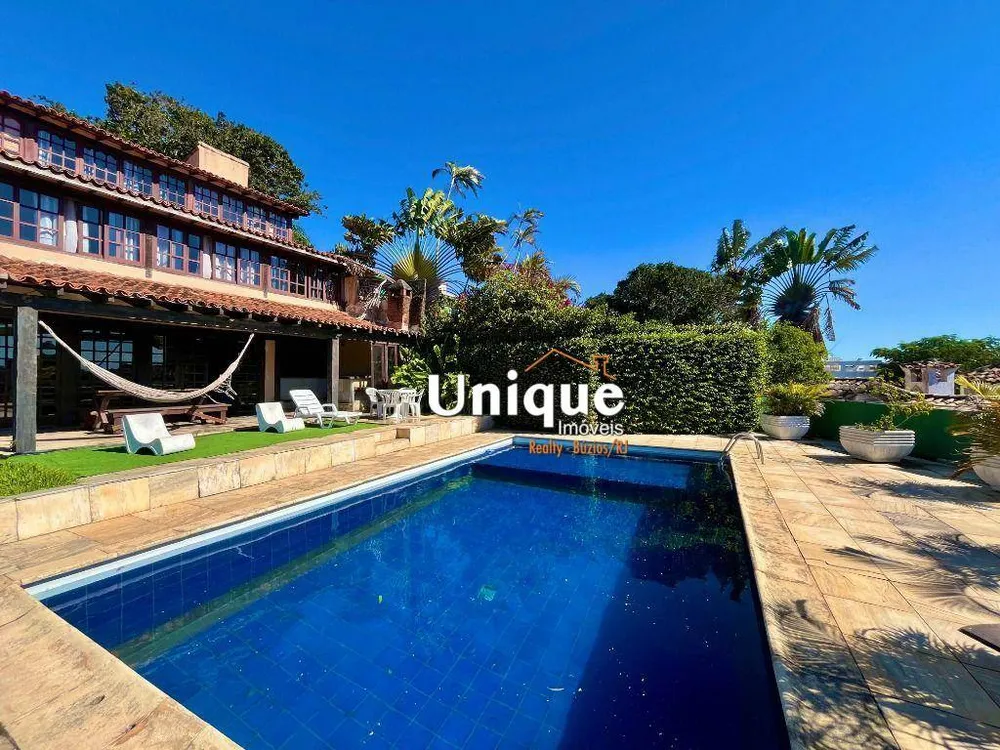 Casa, 5 quartos, 200 m² - Foto 1