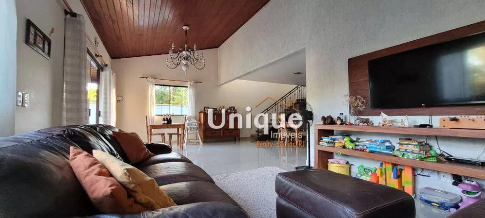Casa, 3 quartos, 250 m² - Foto 6
