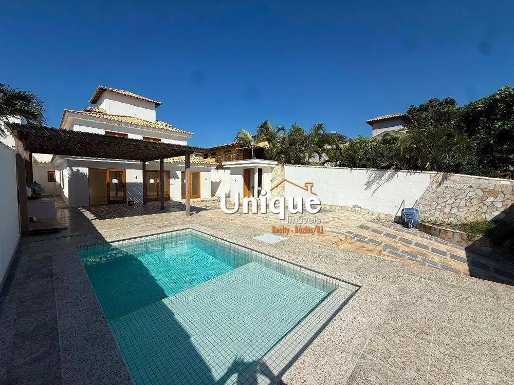 Casa, 4 quartos, 255 m² - Foto 1