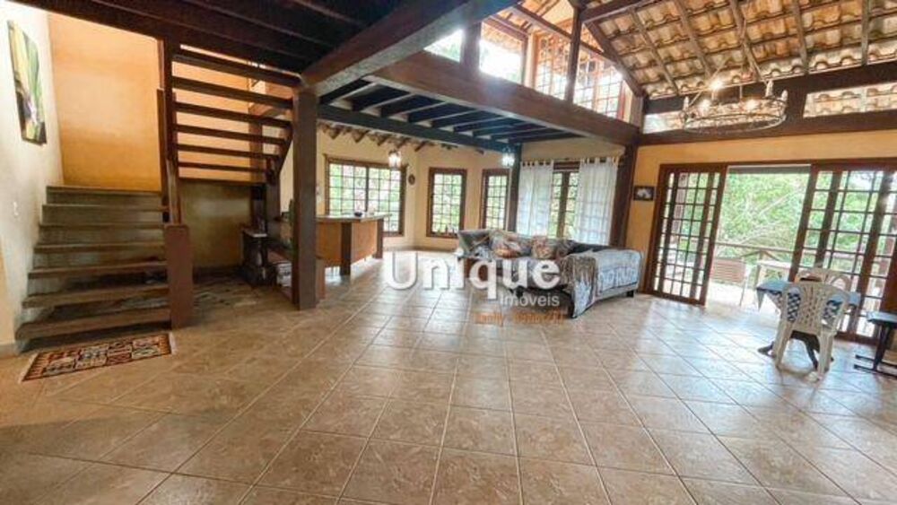 Casa, 2 quartos, 303 m² - Foto 1