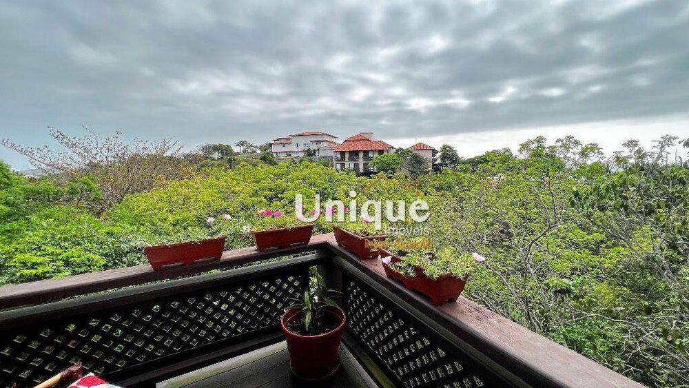 Casa de Condomínio à venda com 5 quartos, 201m² - Foto 1