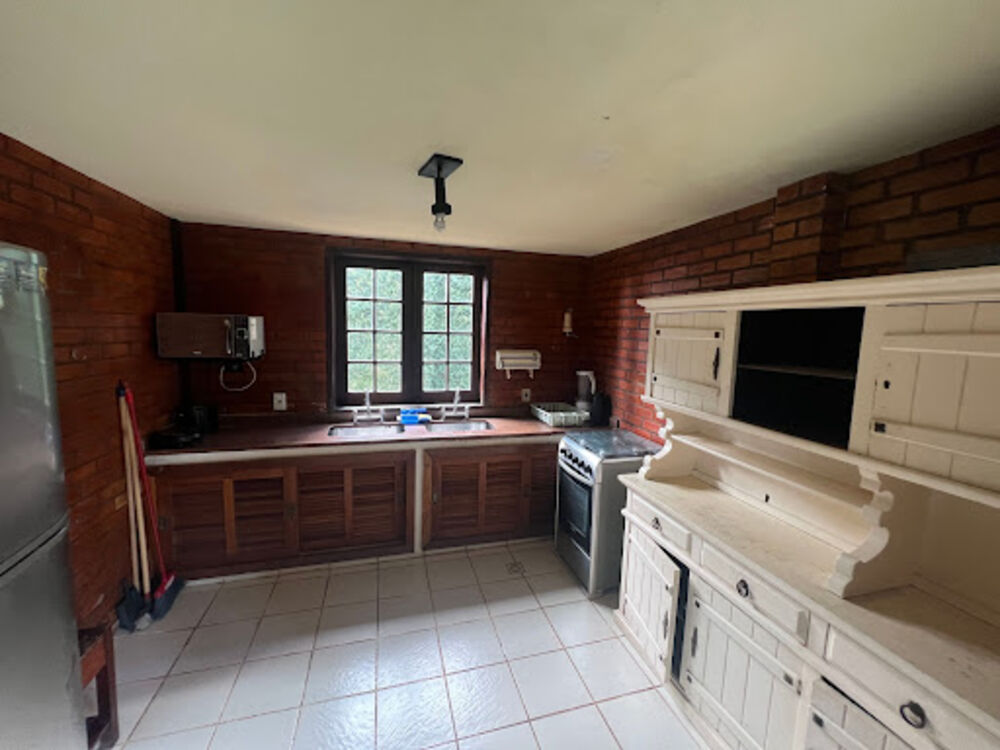 Casa de Condomínio à venda com 6 quartos, 300m² - Foto 5