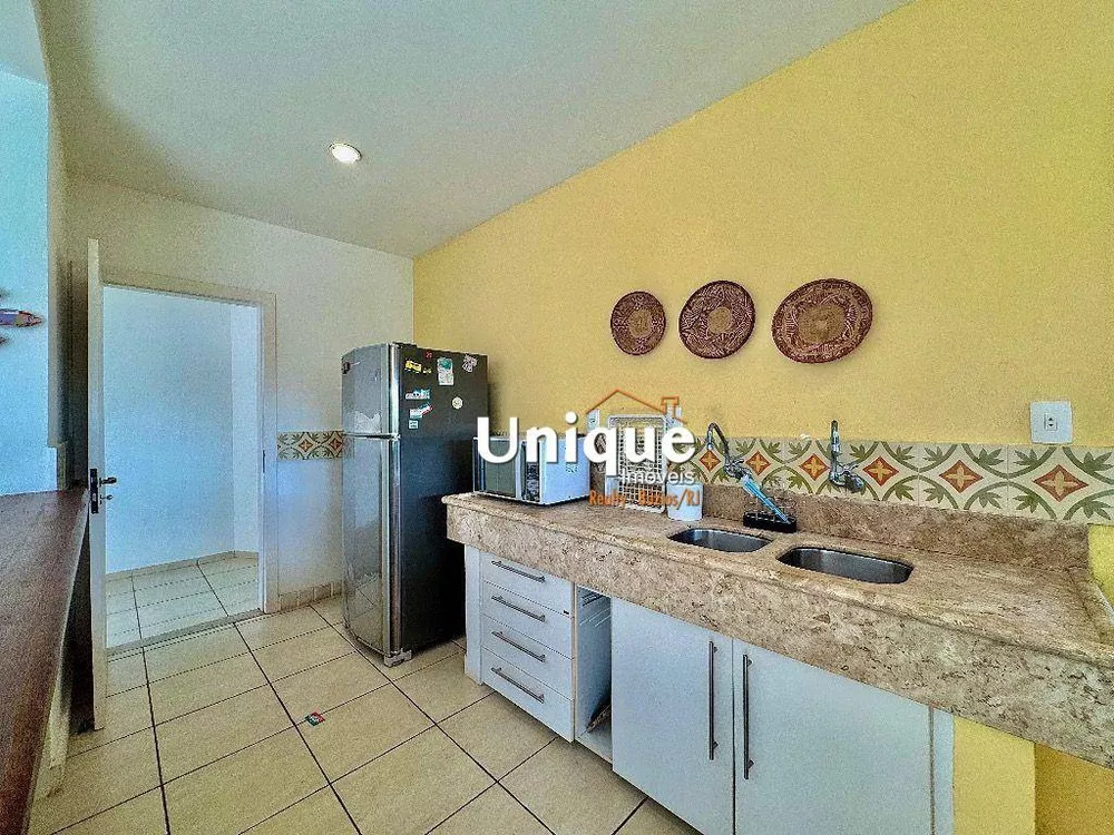 Casa, 4 quartos, 237 m² - Foto 1