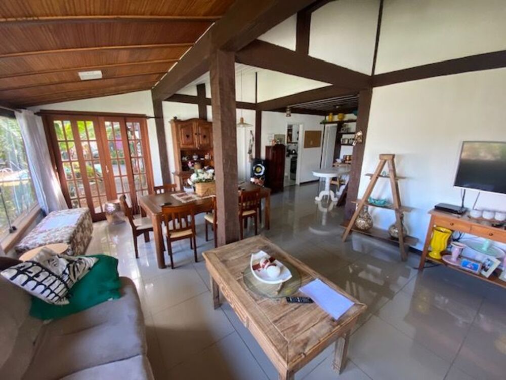 Casa à venda com 7 quartos, 320m² - Foto 4