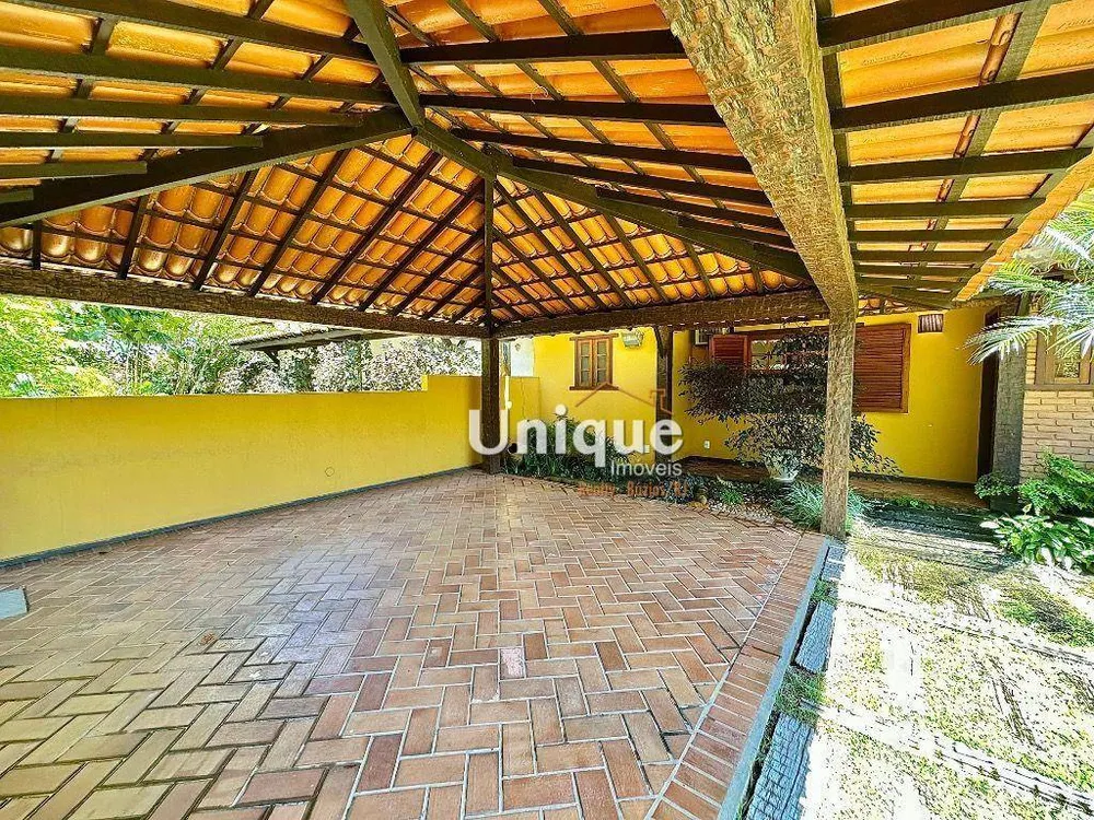 Casa, 5 quartos, 250 m² - Foto 3
