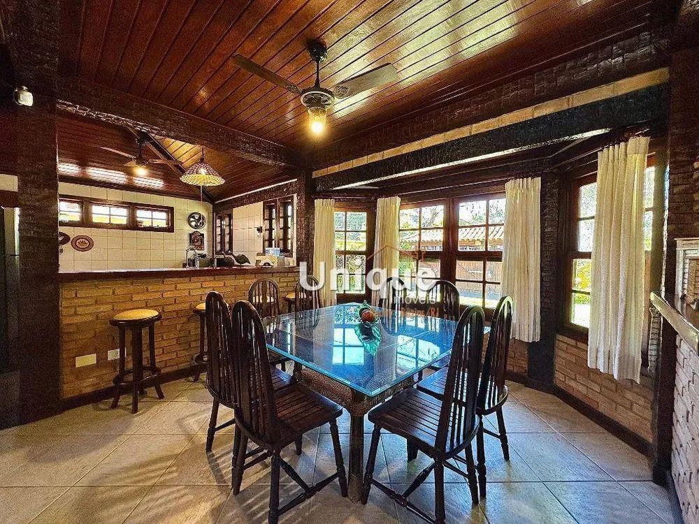 Casa, 5 quartos, 250 m² - Foto 5