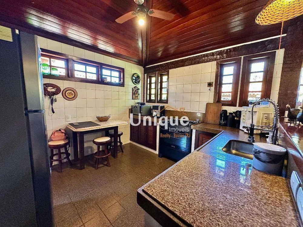 Casa, 5 quartos, 250 m² - Foto 9
