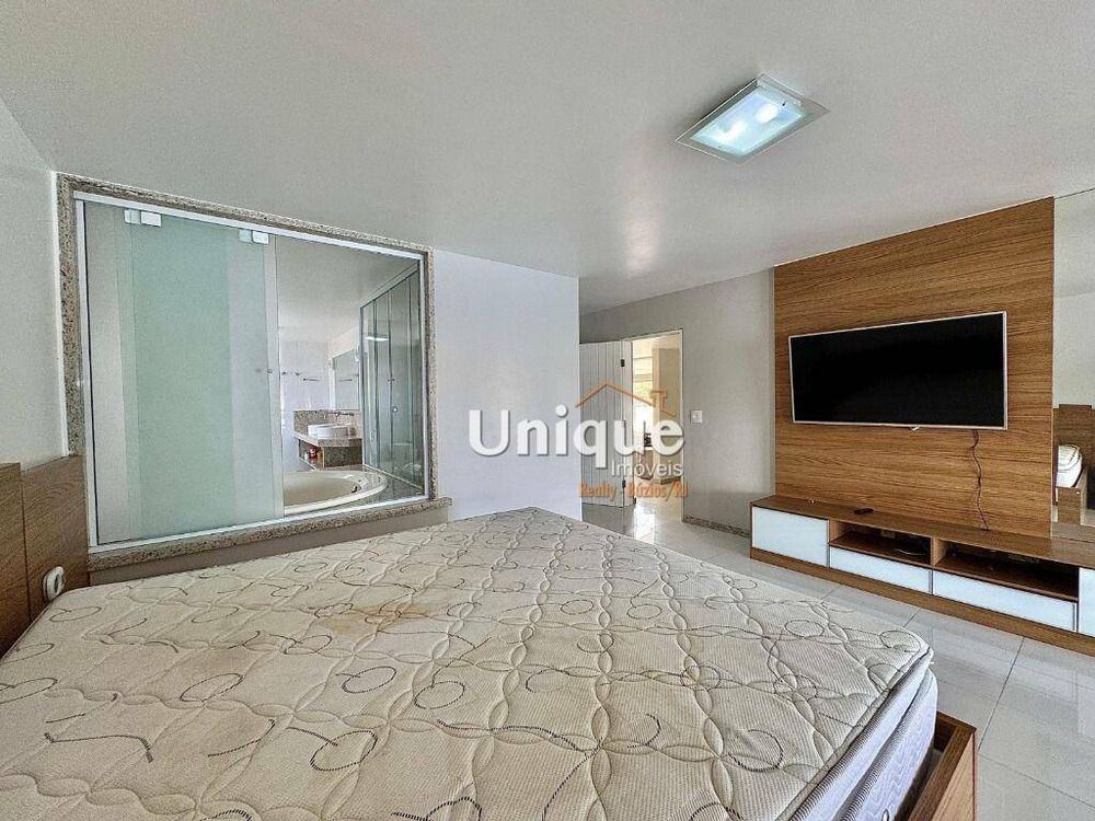 Casa de Condomínio à venda com 5 quartos, 900m² - Foto 3