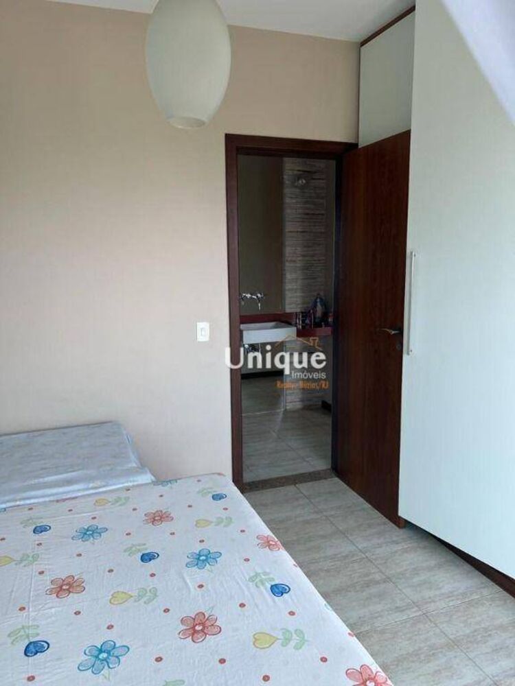 Casa, 7 quartos, 375 m² - Foto 1
