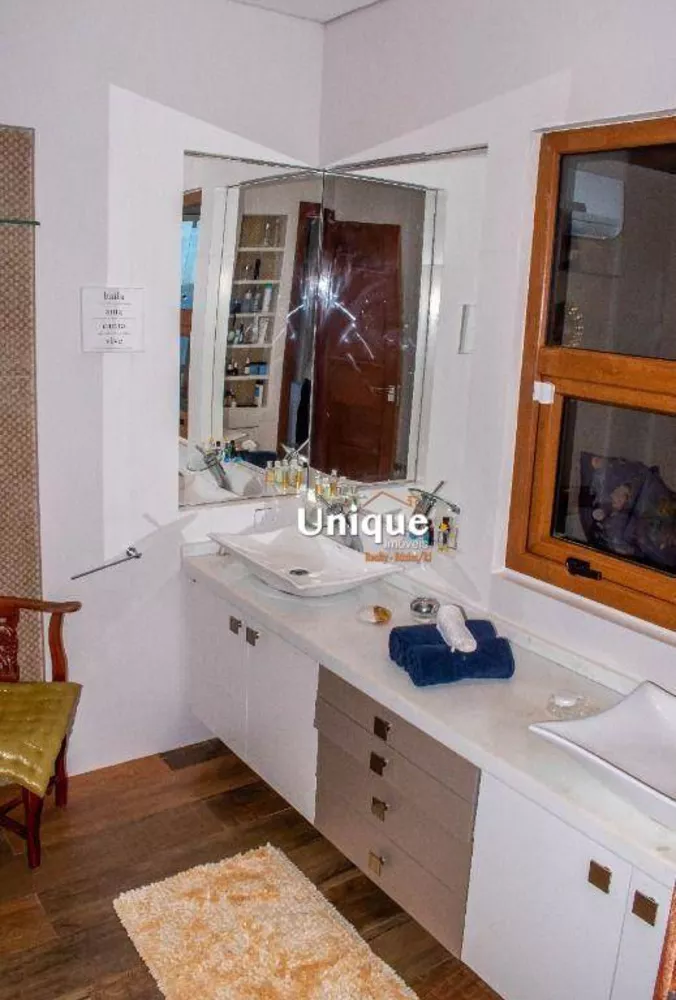 Casa, 4 quartos, 390 m² - Foto 18