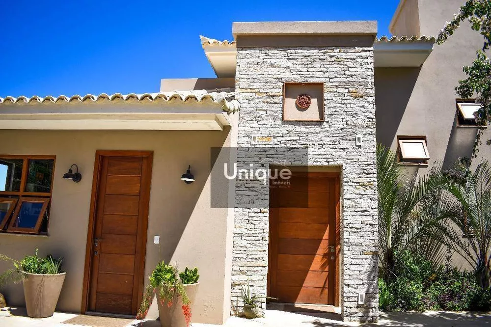 Casa, 4 quartos, 390 m² - Foto 1