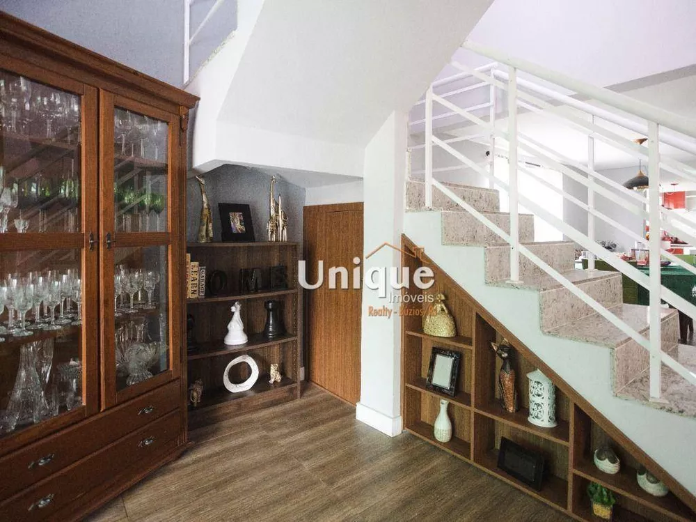 Casa, 6 quartos, 350 m² - Foto 3