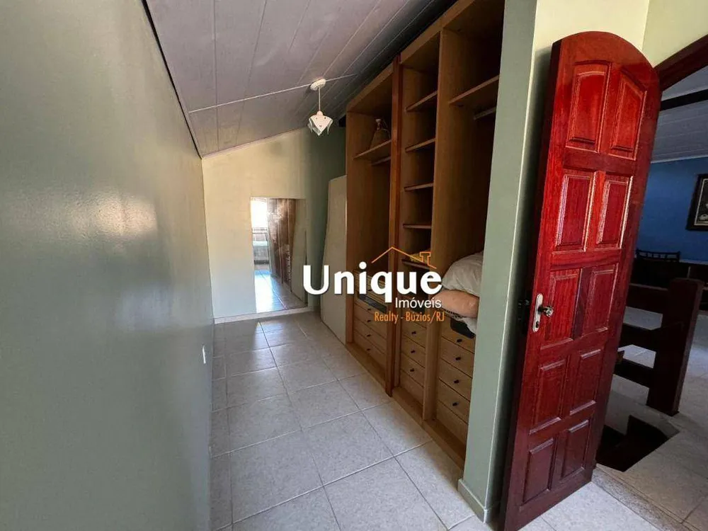 Casa, 5 quartos, 220 m² - Foto 1