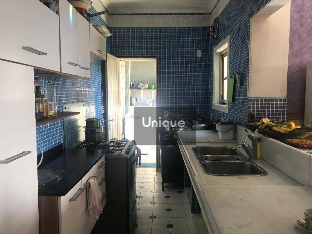 Casa, 4 quartos, 250 m² - Foto 6
