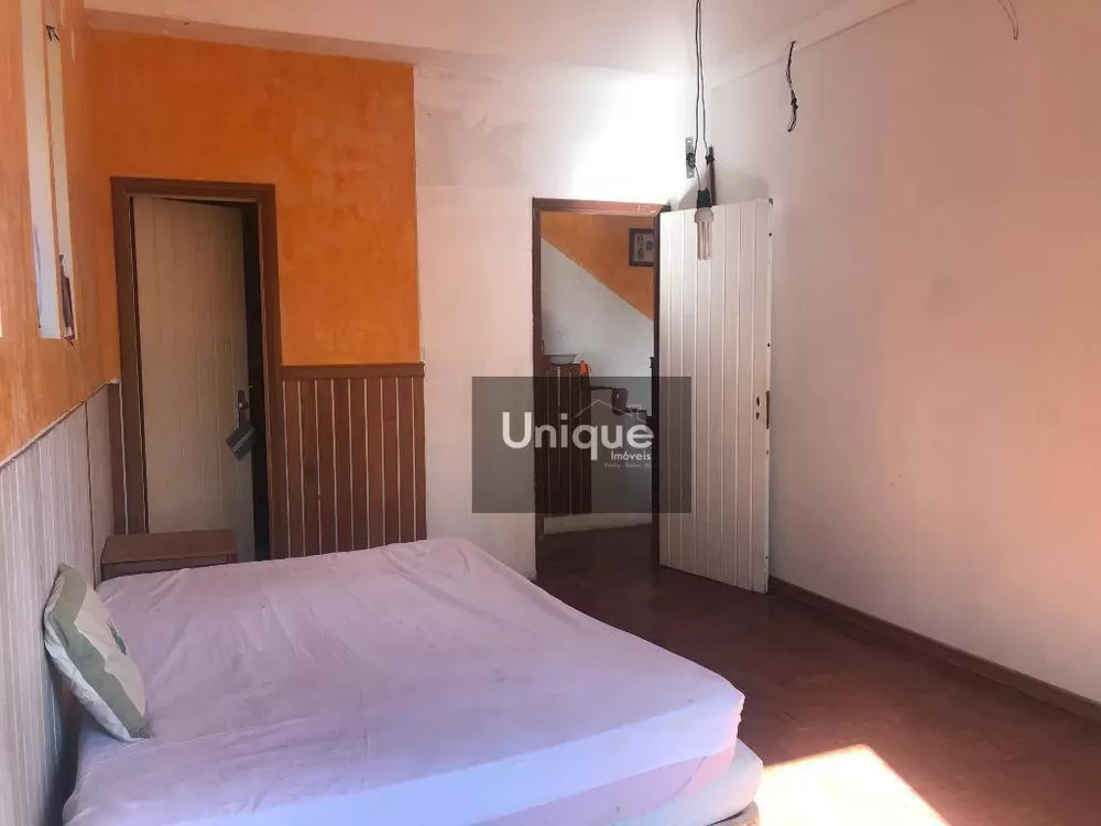 Casa, 4 quartos, 250 m² - Foto 23