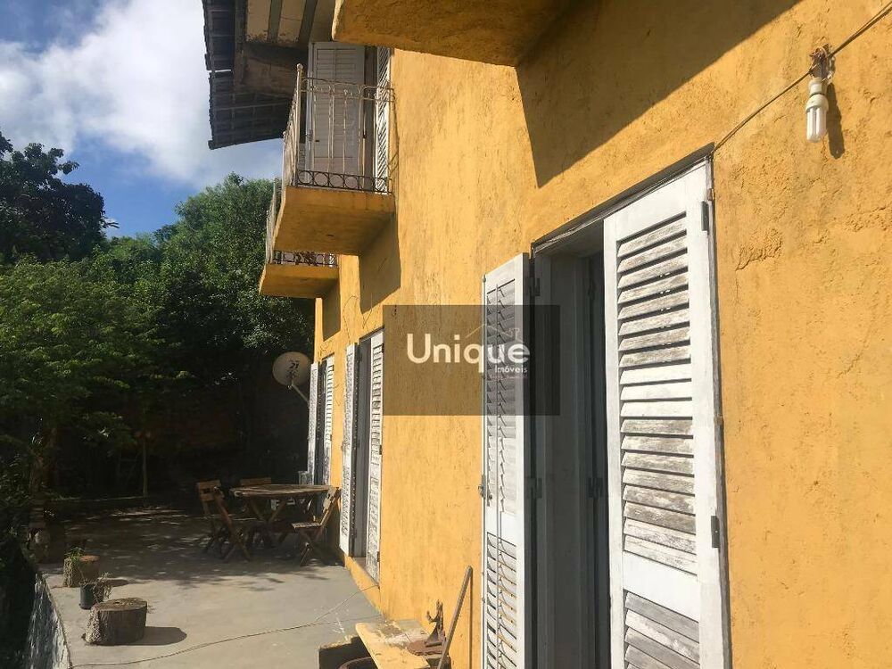 Casa à venda com 4 quartos, 250m² - Foto 3