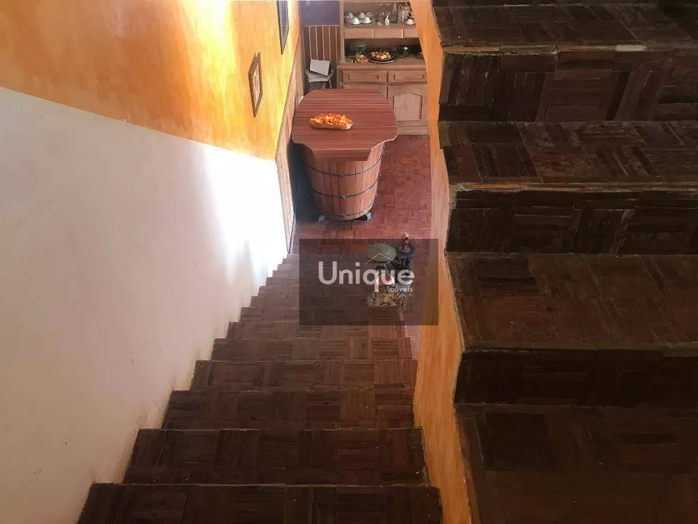 Casa, 4 quartos, 250 m² - Foto 3