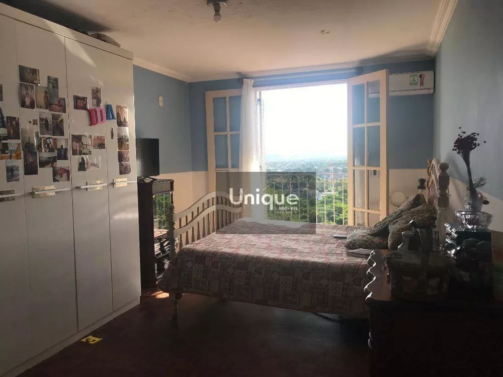 Casa, 4 quartos, 250 m² - Foto 15