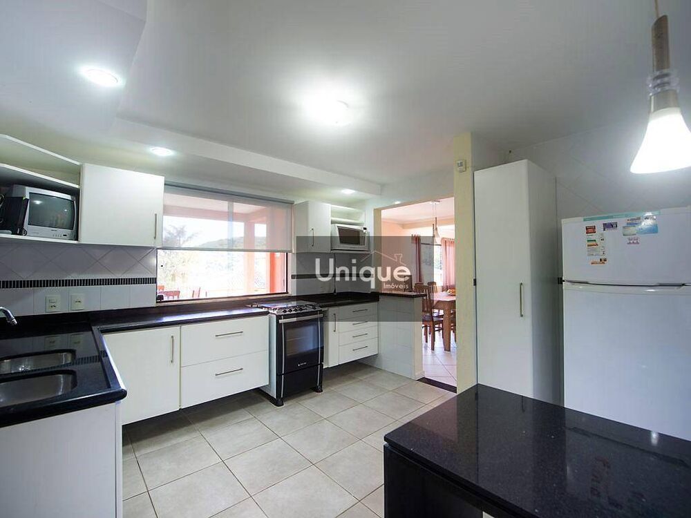 Casa, 3 quartos, 300 m² - Foto 24