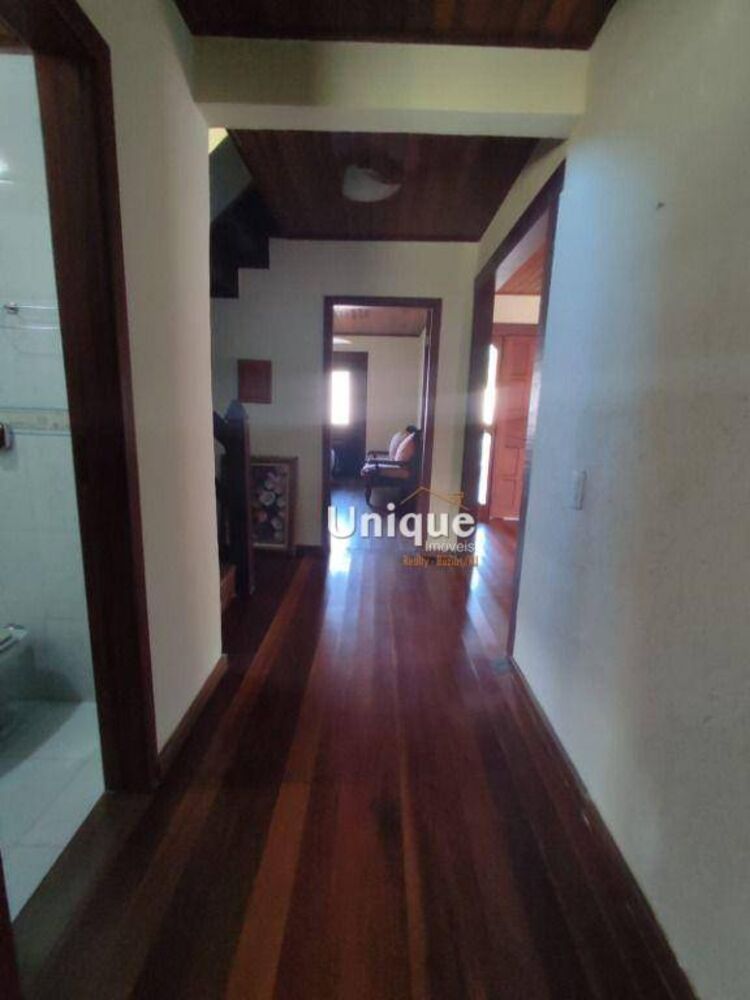 Casa à venda com 3 quartos, 112m² - Foto 2