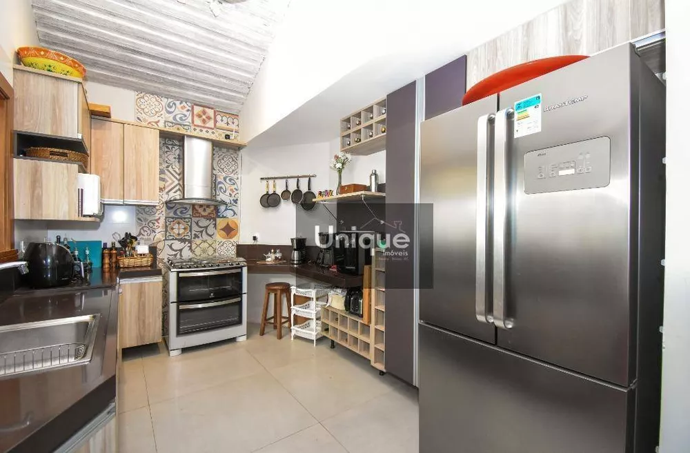Casa, 6 quartos, 256 m² - Foto 43
