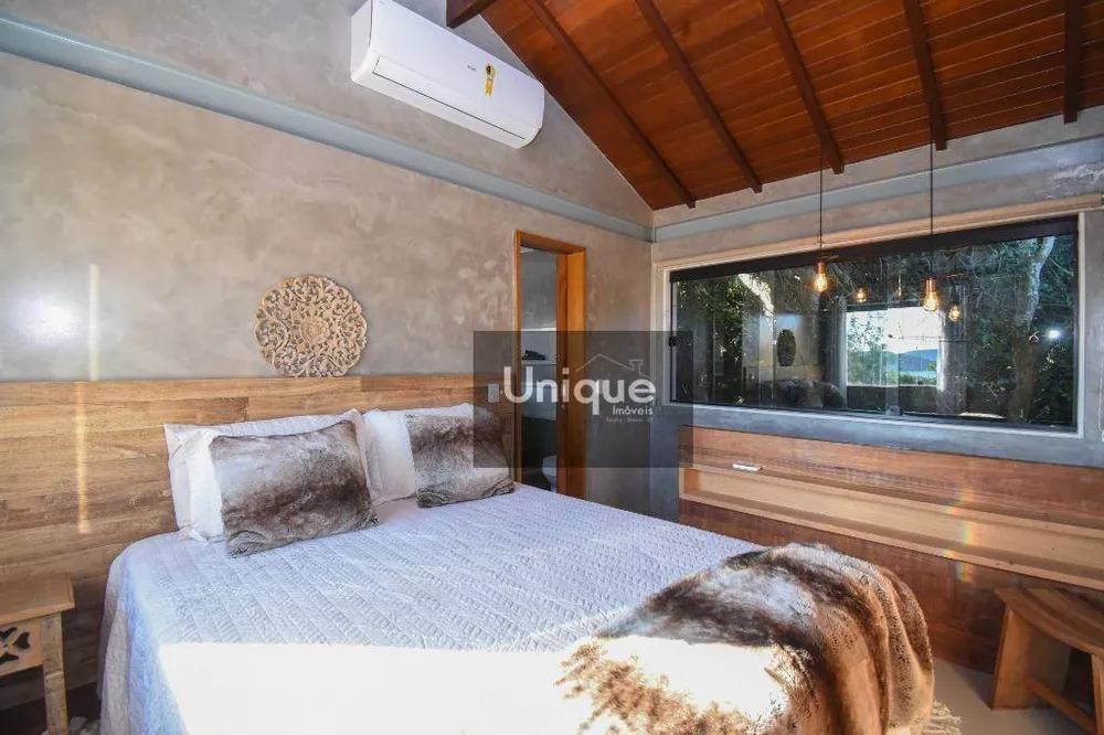 Casa, 6 quartos, 256 m² - Foto 20