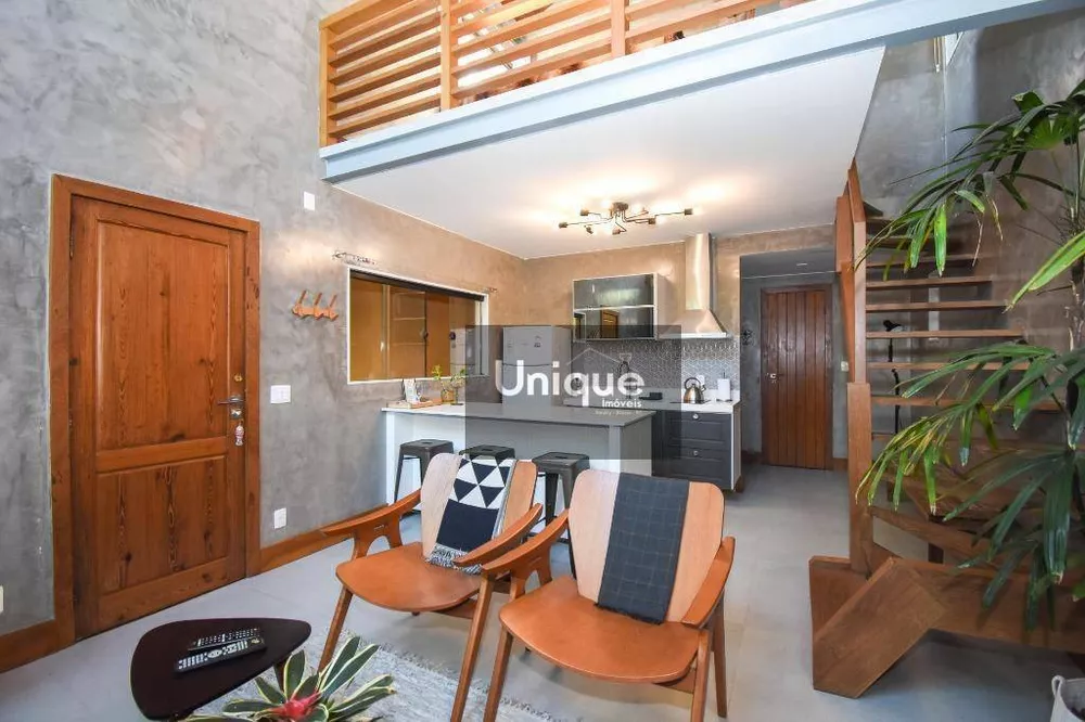 Casa, 6 quartos, 256 m² - Foto 5