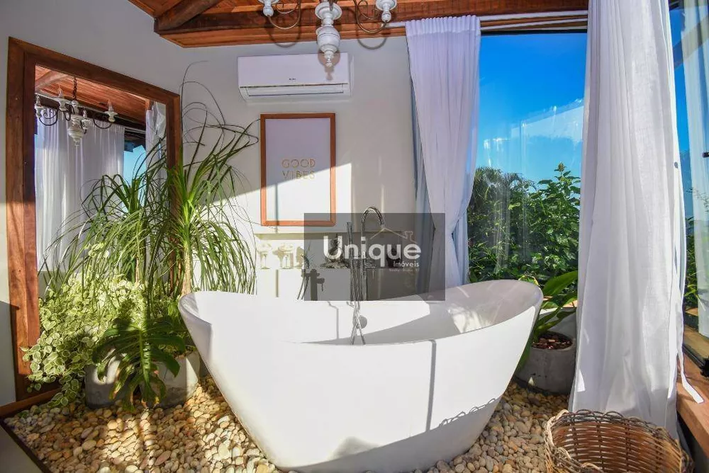 Casa, 6 quartos, 256 m² - Foto 36