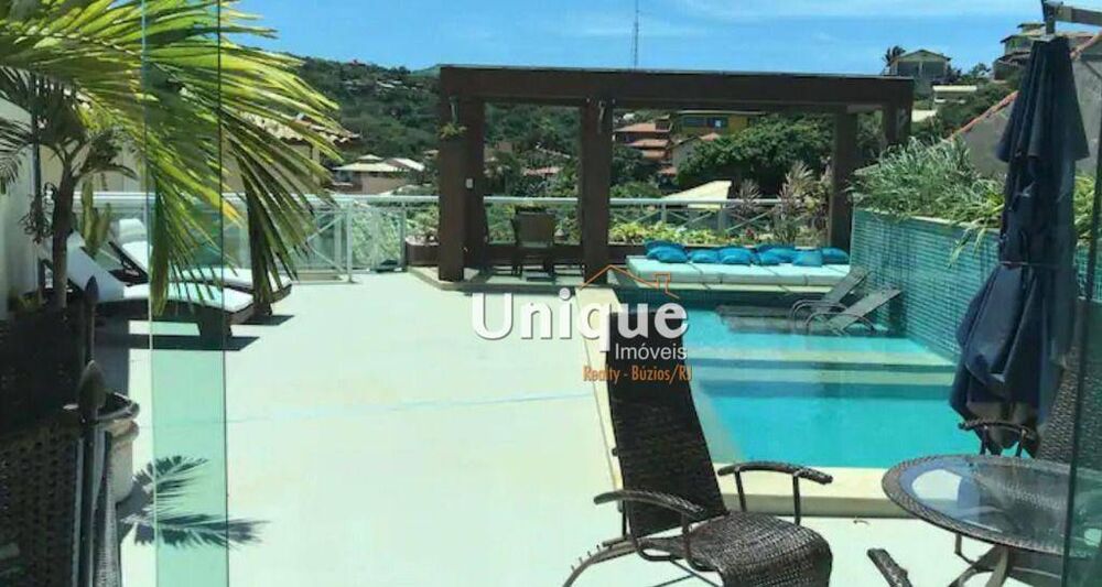 Casa de Condomínio à venda com 5 quartos, 300m² - Foto 1