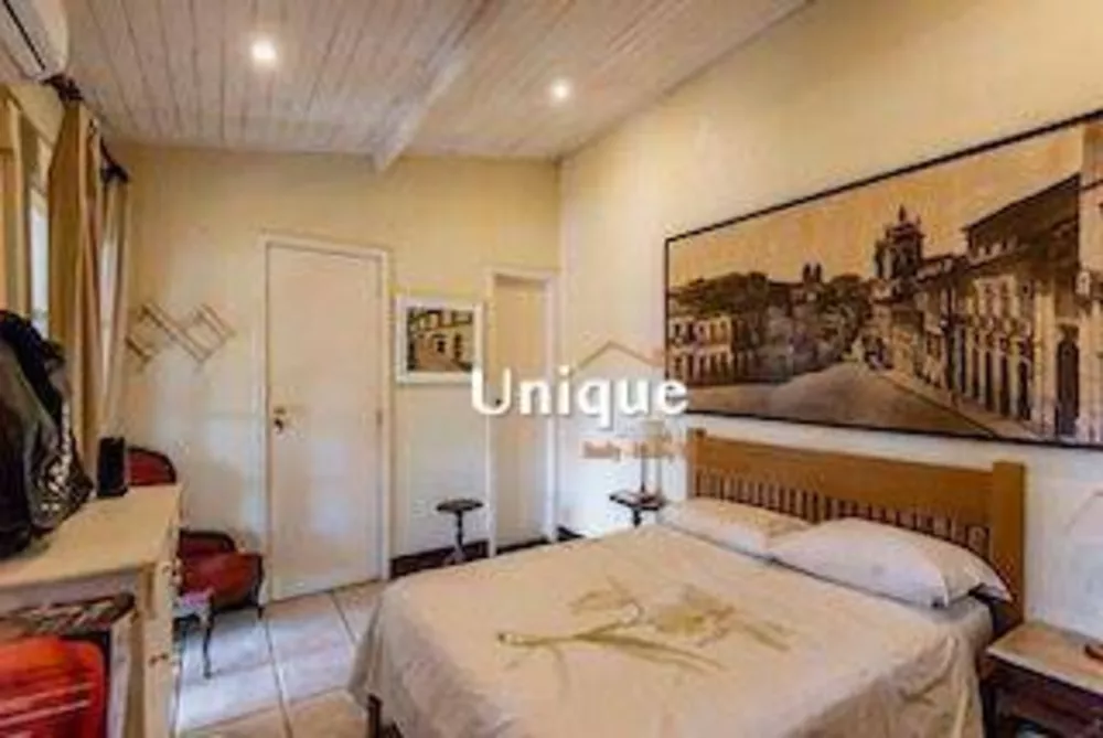 Casa, 4 quartos, 270 m² - Foto 1