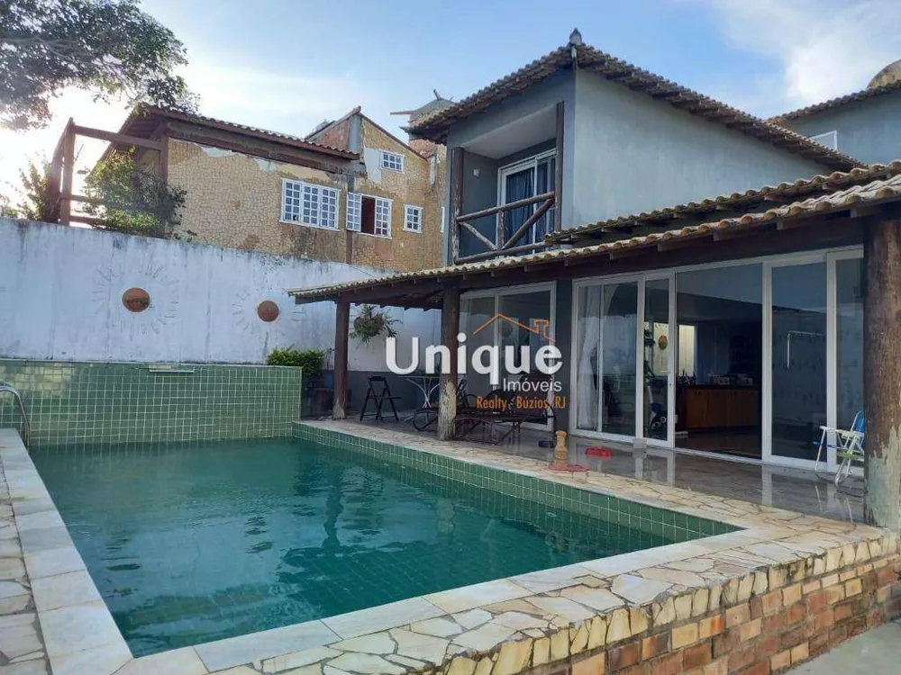 Casa, 4 quartos, 200 m² - Foto 1