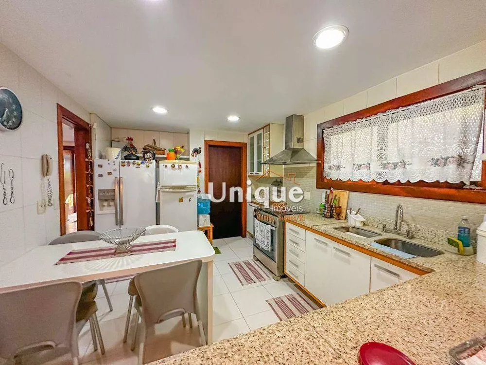 Casa, 6 quartos, 260 m² - Foto 28