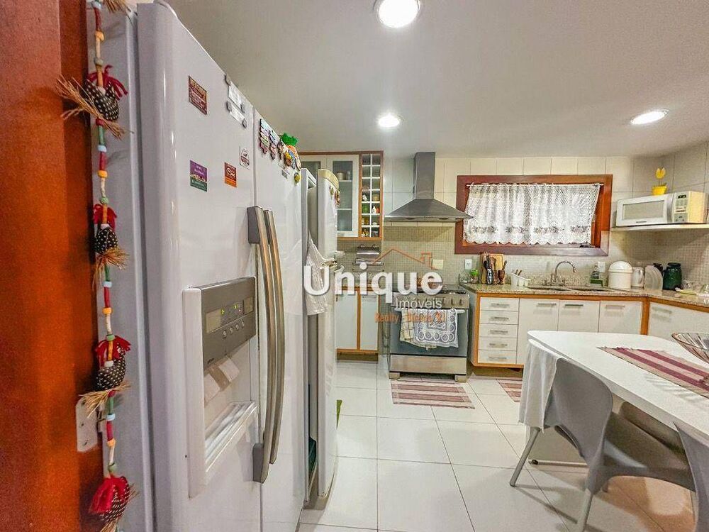 Casa, 6 quartos, 260 m² - Foto 32