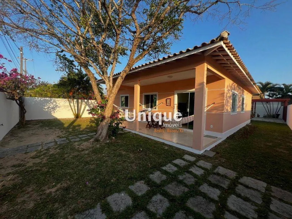 Casa de Condomínio à venda com 3 quartos, 137m² - Foto 1