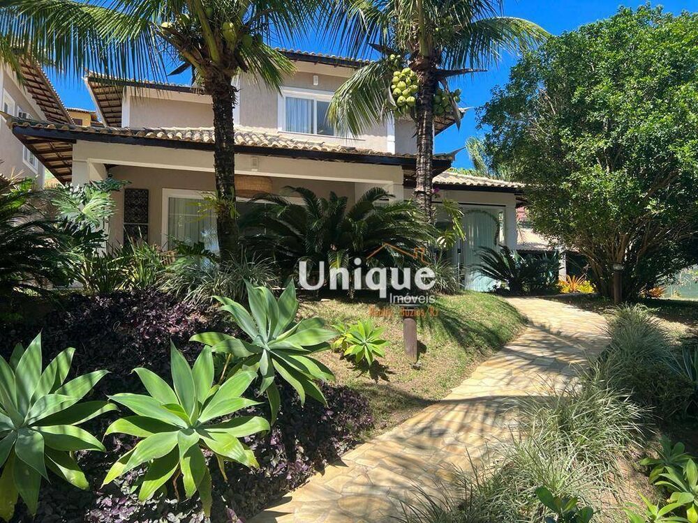 Casa de Condomínio à venda com 4 quartos, 240m² - Foto 1
