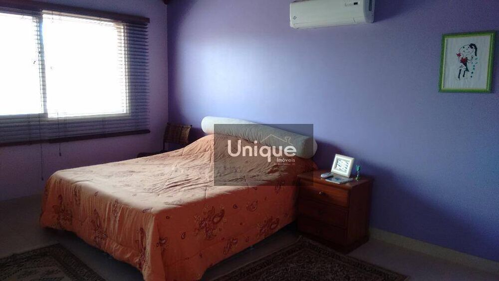 Casa à venda com 4 quartos, 360m² - Foto 4