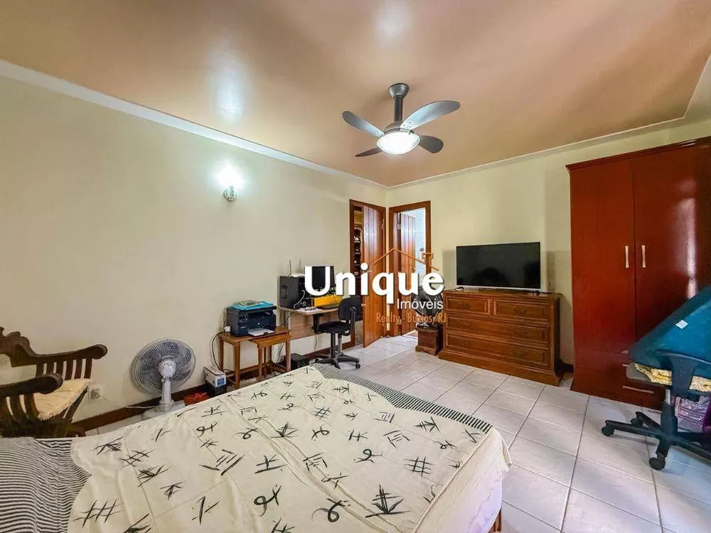 Casa, 5 quartos, 377 m² - Foto 47