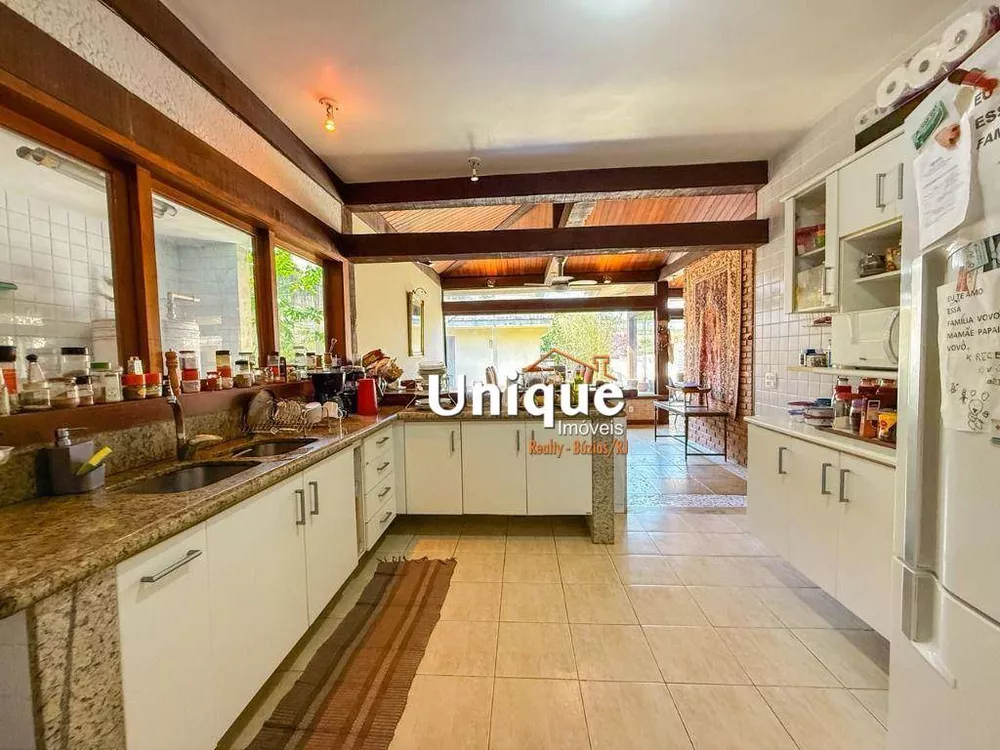 Casa, 5 quartos, 377 m² - Foto 2