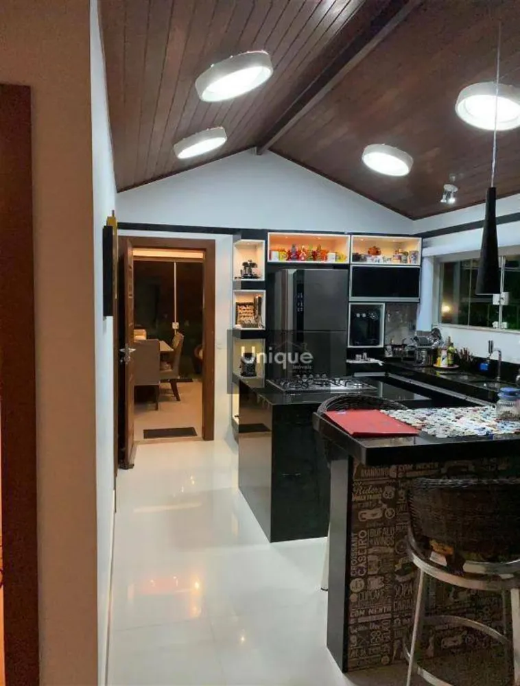 Casa, 3 quartos, 300 m² - Foto 8