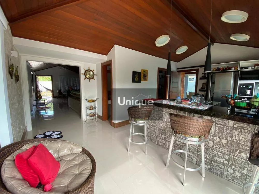 Casa, 3 quartos, 300 m² - Foto 11