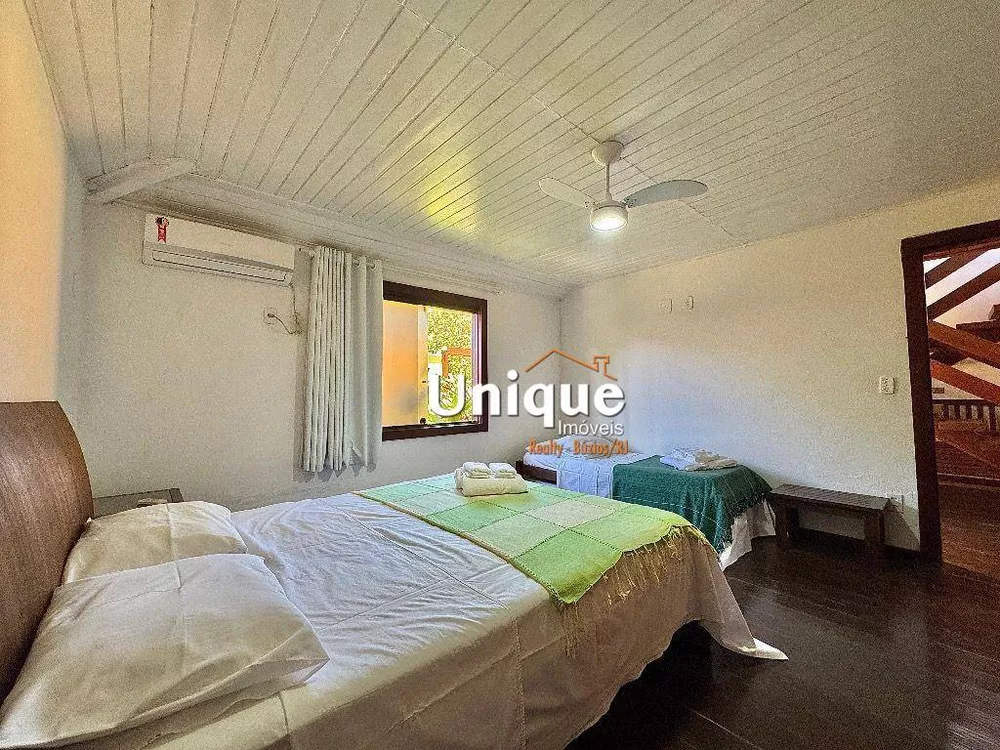 Casa, 4 quartos, 280 m² - Foto 1