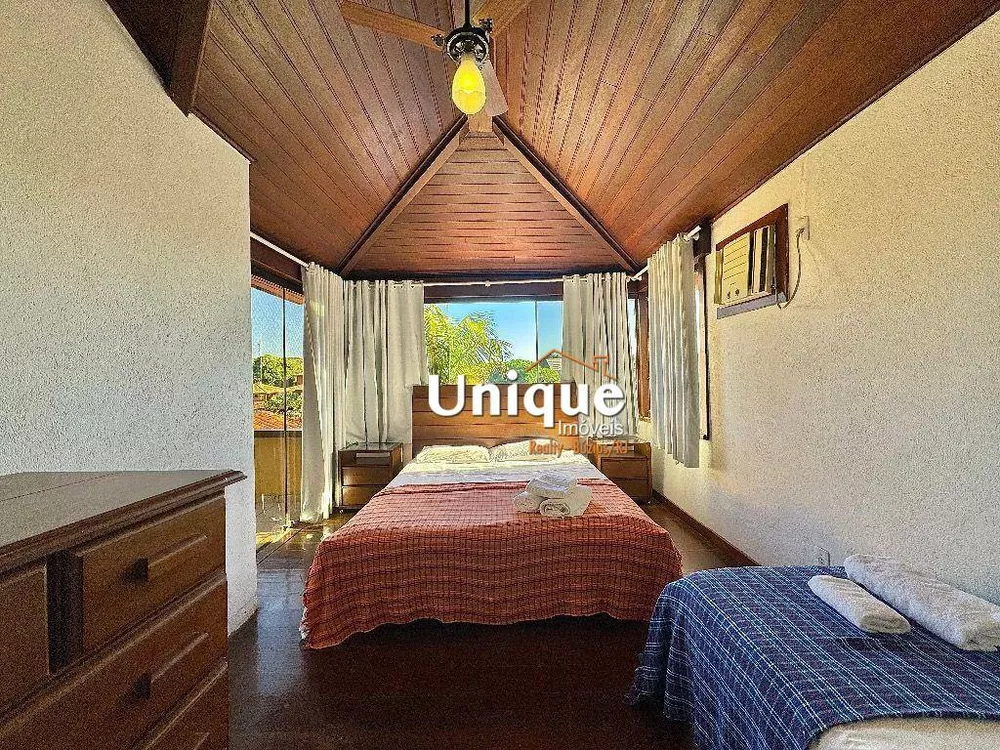 Casa, 4 quartos, 280 m² - Foto 31