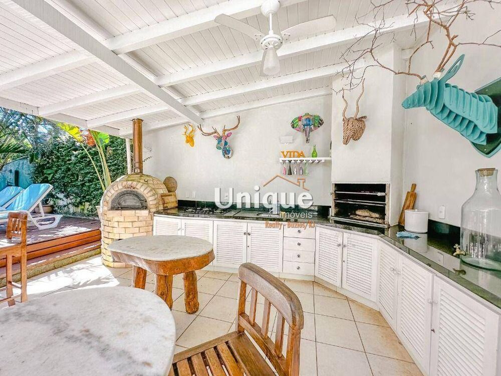 Casa de Condomínio à venda com 5 quartos, 300m² - Foto 5