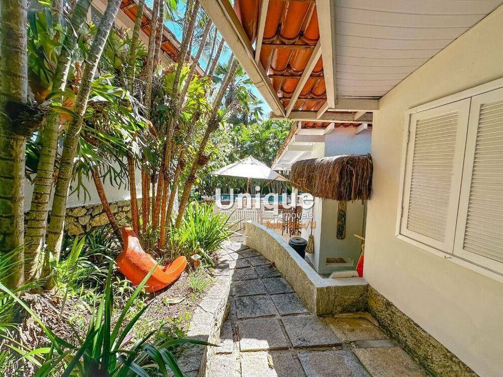 Casa de Condomínio à venda com 5 quartos, 300m² - Foto 6