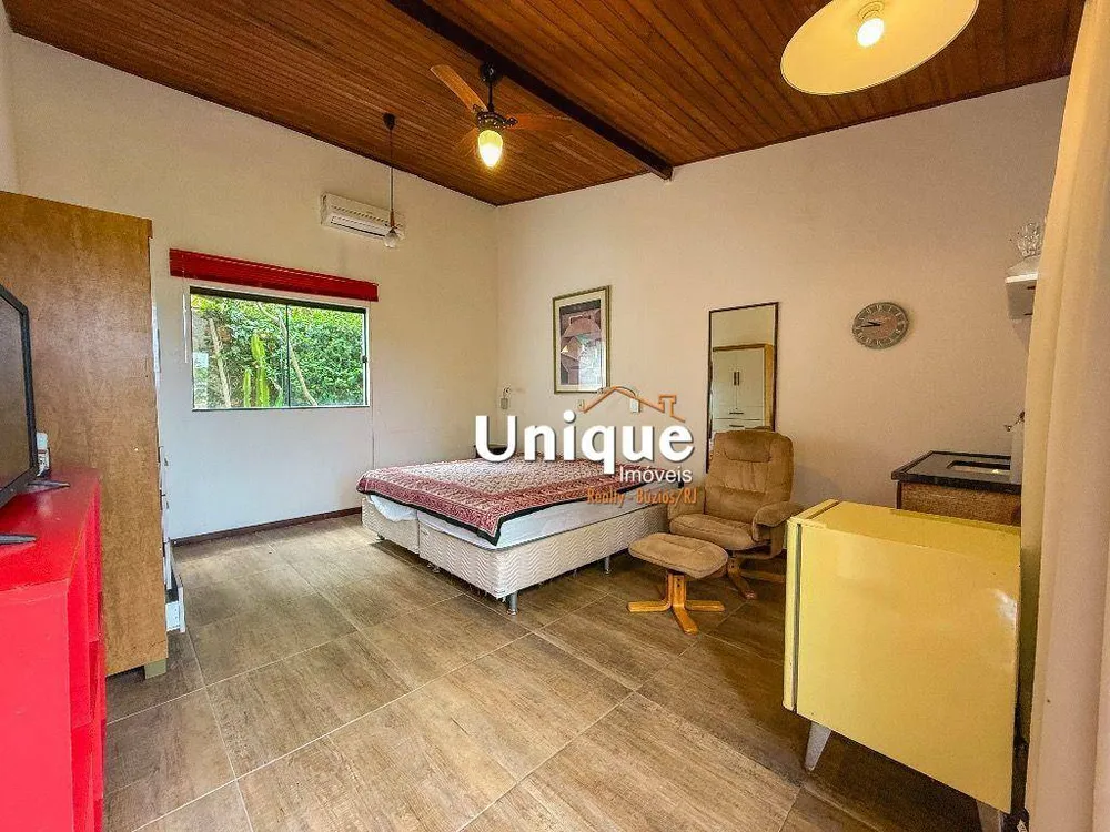 Casa, 5 quartos, 240 m² - Foto 21