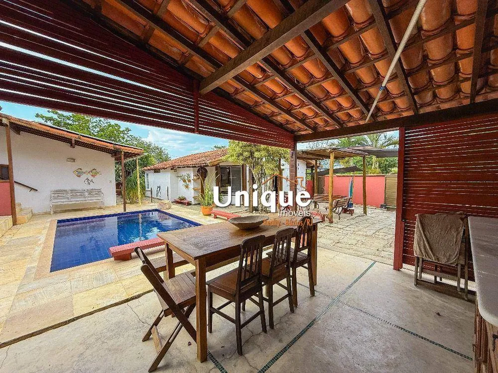 Casa, 5 quartos, 240 m² - Foto 2