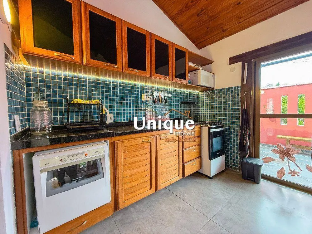 Casa, 5 quartos, 240 m² - Foto 12