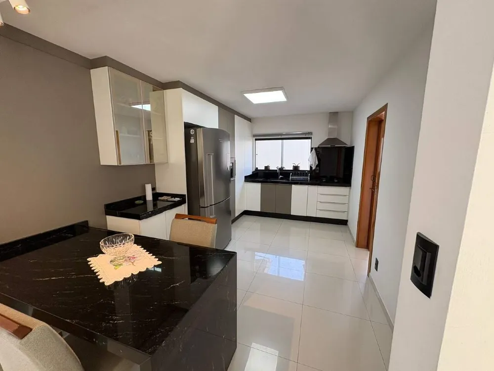 Sobrado, 3 quartos, 230 m² - Foto 3