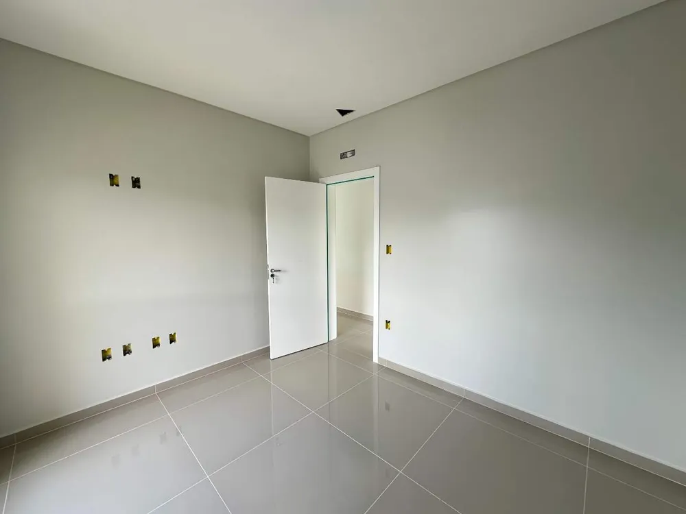 Casa, 3 quartos, 157 m² - Foto 8